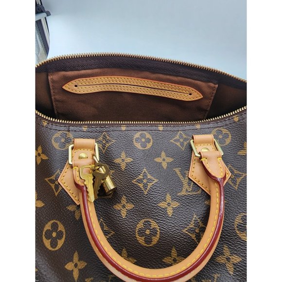 Louis Vuitton Speedy 30 Monogram Canvas Tote | Like New Condition - Picture 7 of 11